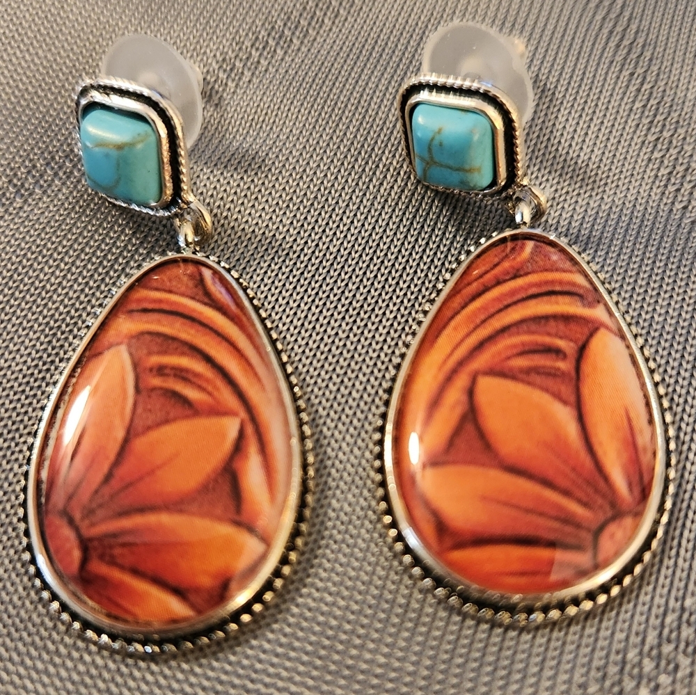 Beautiful Turquoise and Coral Resin Earrings - Picture 2 of 4
